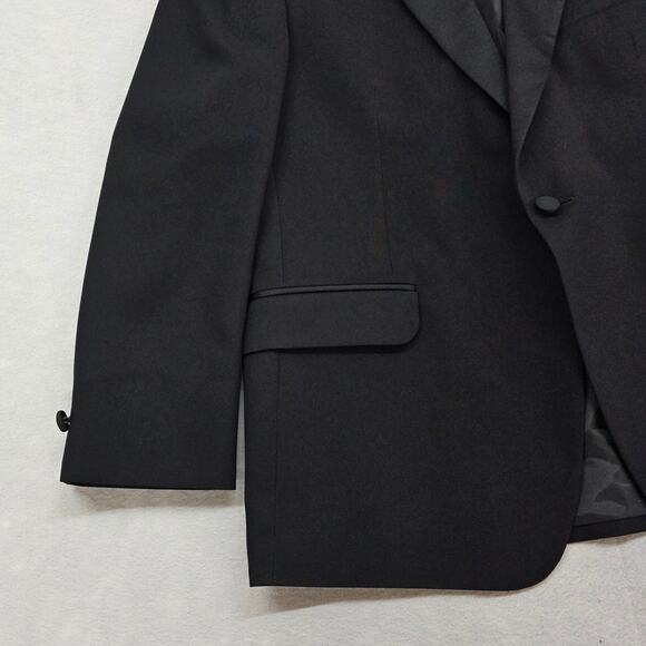 NWT Tuxedo Jacket Mens Size 42 Regular Applause Formal Wear Black Prom Wedding - Picture 4 of 16